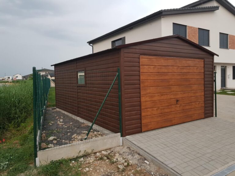 Garaż blaszany 5×6 m